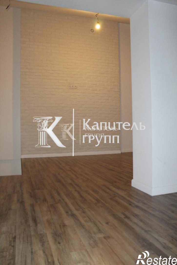 4-комн квартира улица Алексея Рогожина, 19