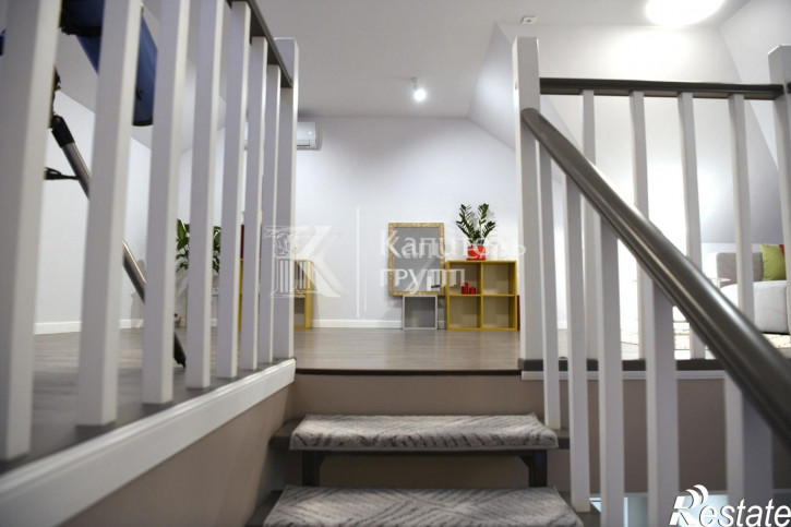 3-комн квартира улица Бориса Быстрых, 12