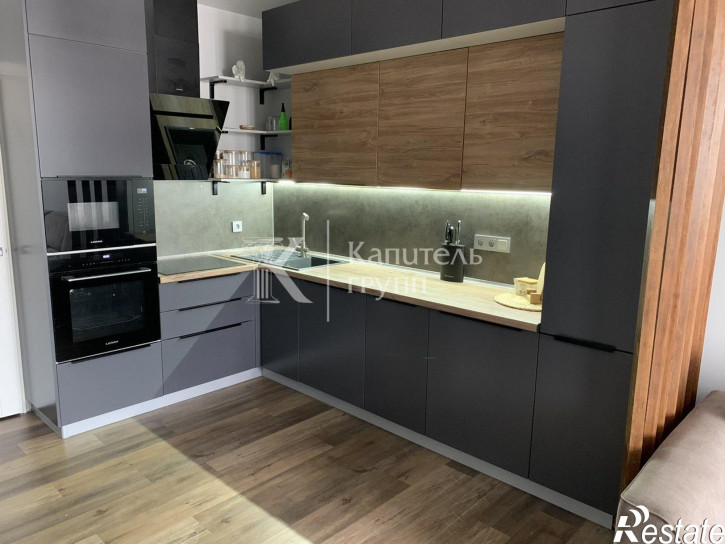 3-комн квартира ул Тимофея Чаркова, 83