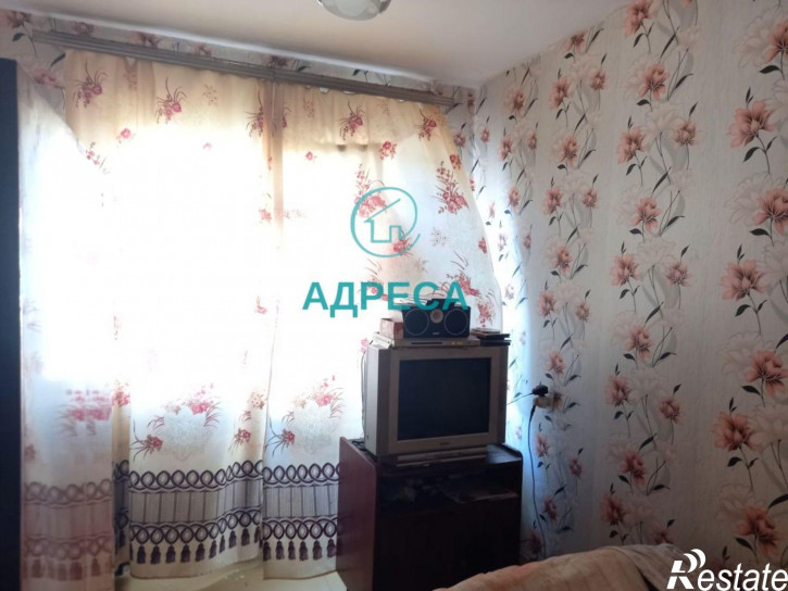 4-комн квартира Ливенская ул, 126