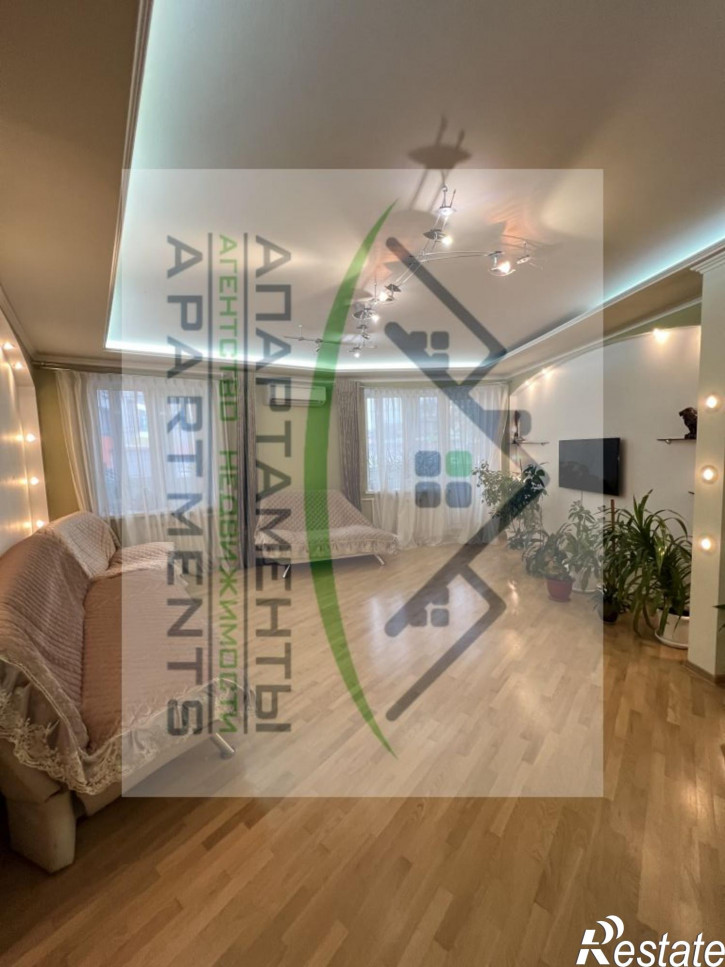 3-комн квартира Адмиральского ул, 57