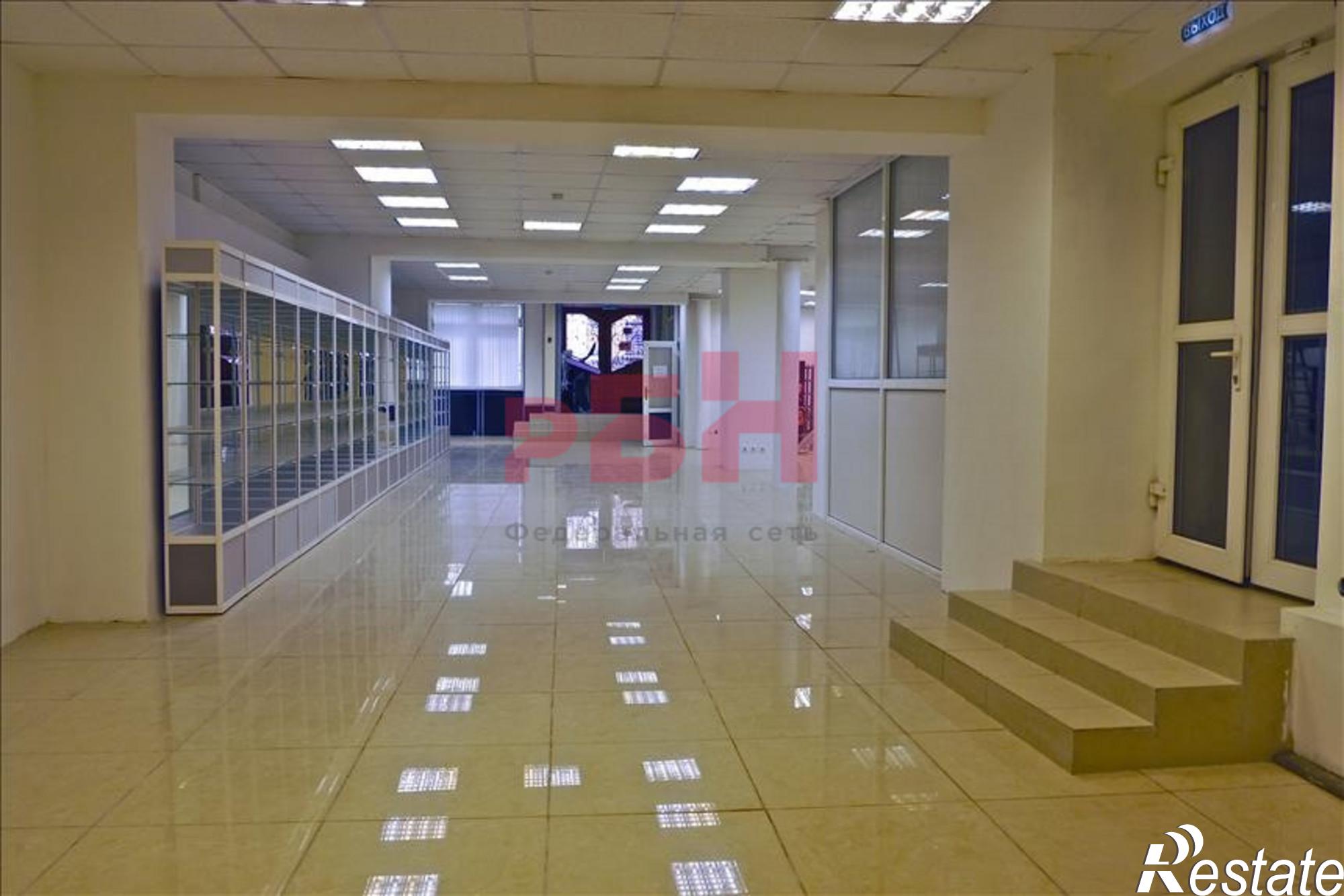Сдать торговое помещение за 287 400 рублей на Карла Маркса ул., 17