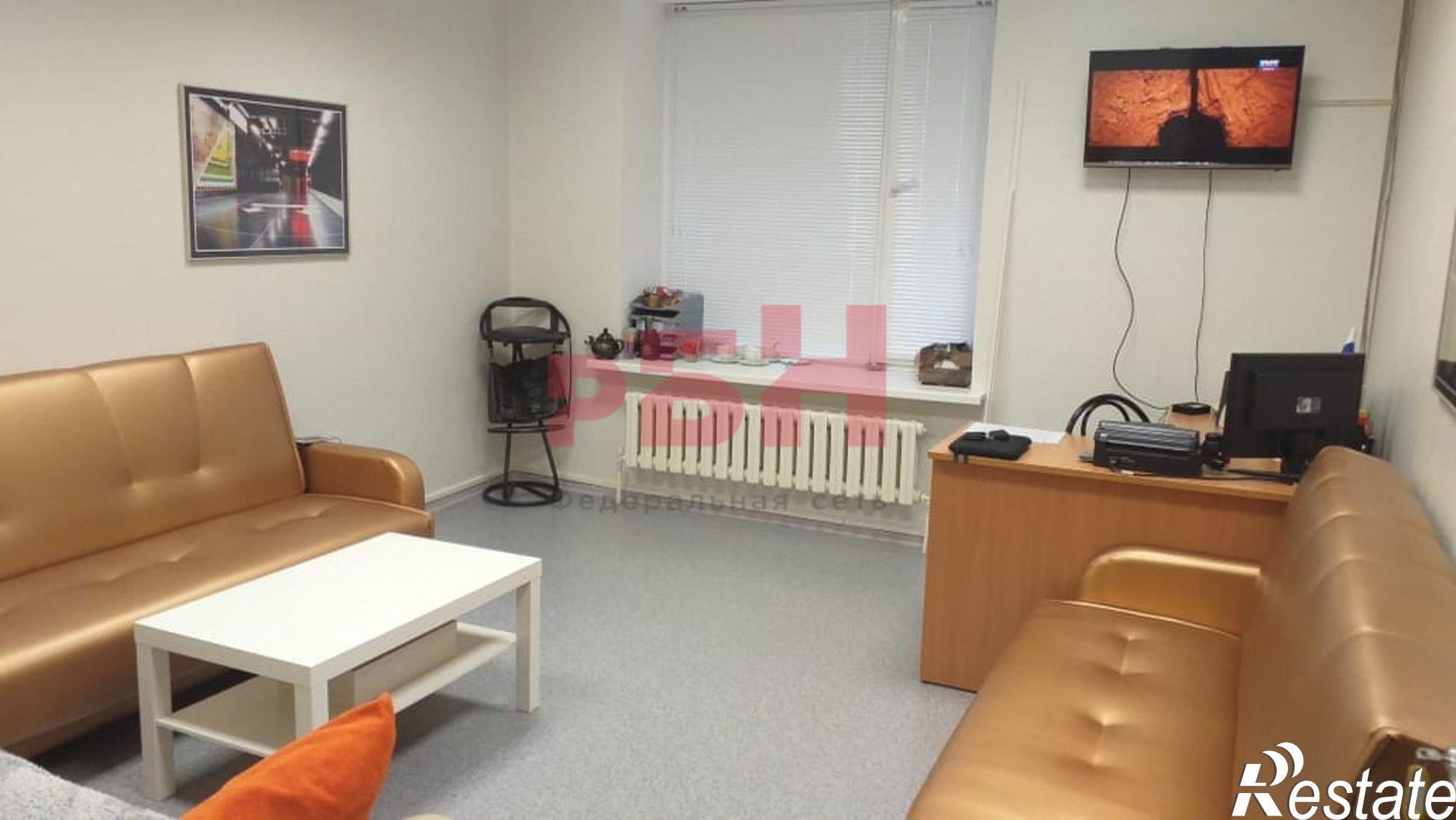 Купить офис, помещение под офис за 17 000 000 рублей на Робеспьера ул., 114