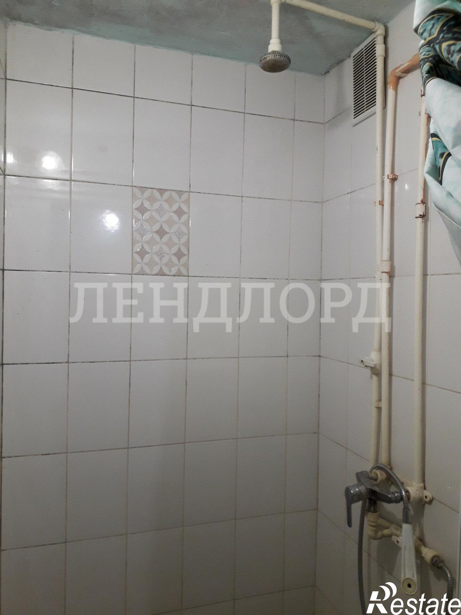 Купить комнату за 1 350 000 рублей на проспект 40-летия Победы, 95