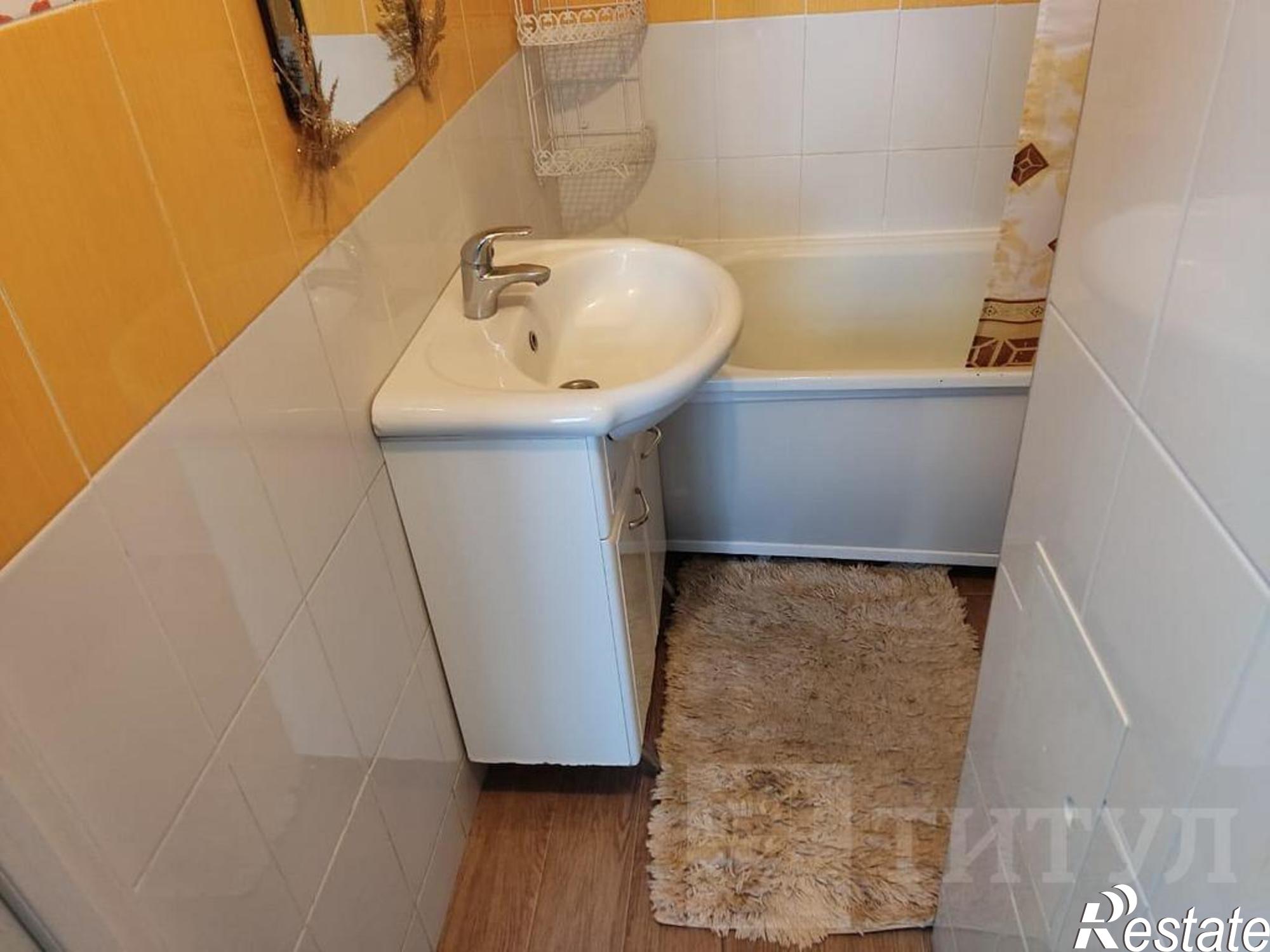 Купить квартиру за 2 600 000 рублей на Комарова