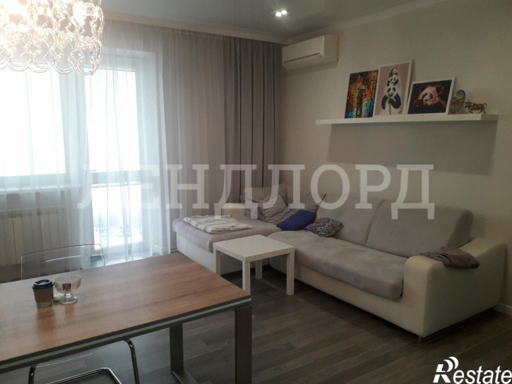 3-комн квартира улица Вересаева, 107А