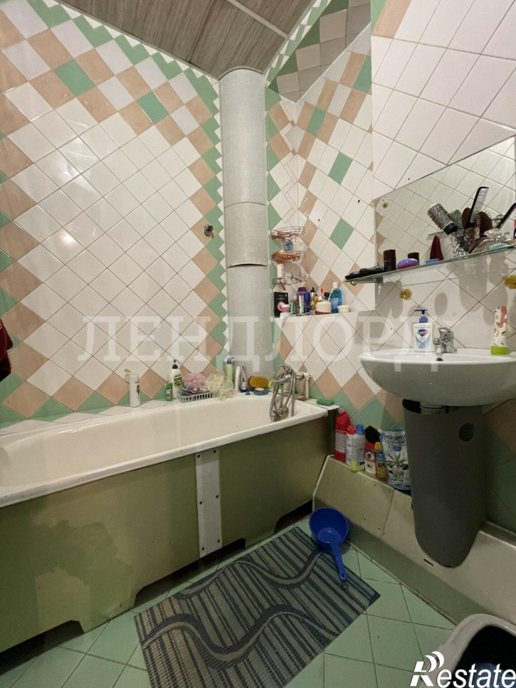 3-комн квартира Будённовский проспект, 100В