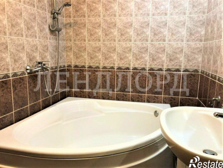 3-комн квартира улица Мечникова, 142А