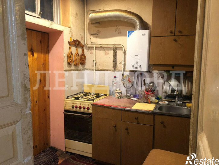 2-комн квартира улица 8-я Линия, 7