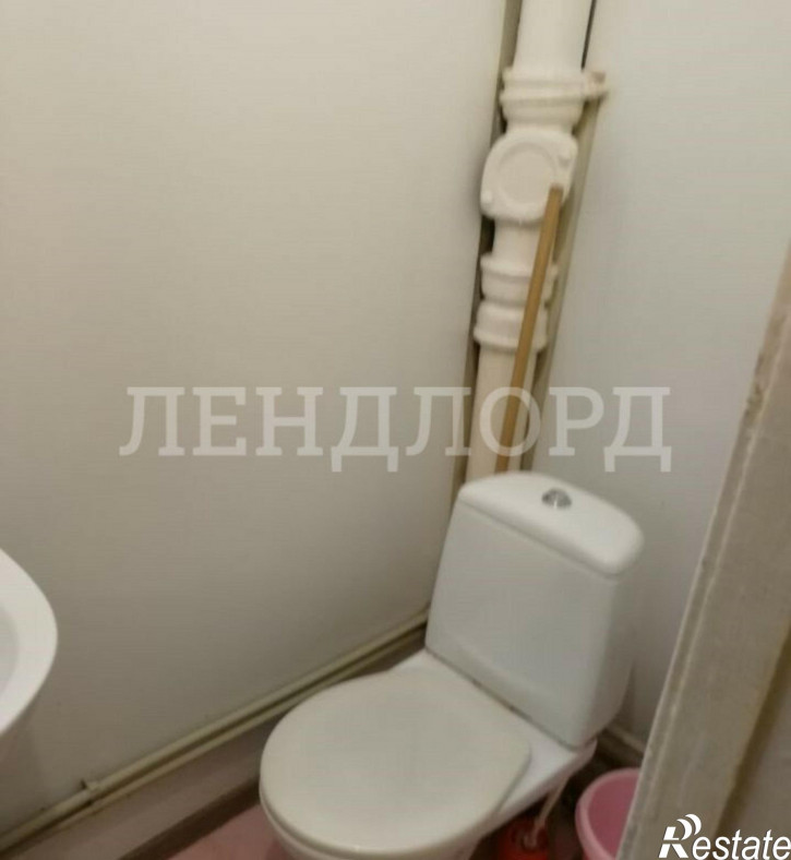 2-комн квартира улица Черевичкина, 5-7/18