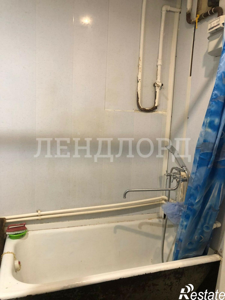 2-комн квартира улица 8-я Линия, 7