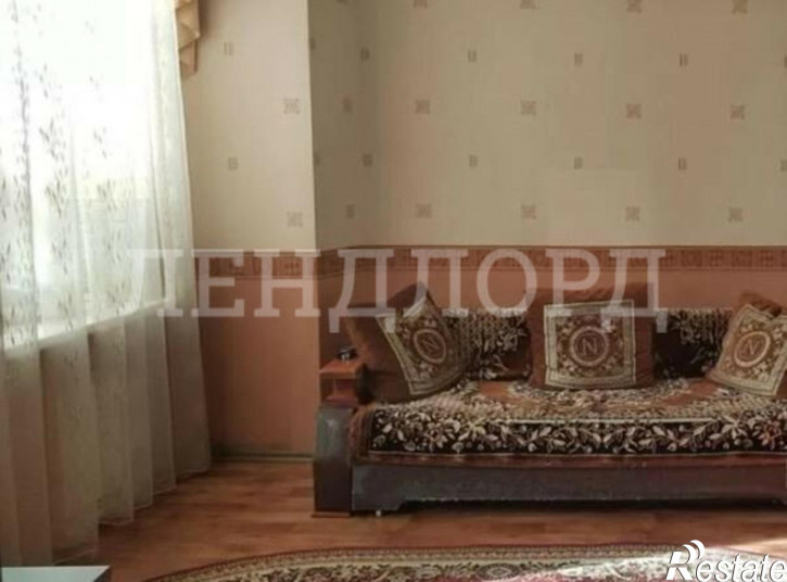 2-комн квартира Социалистическая улица, 220