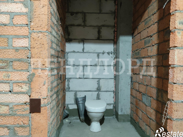 3-комн квартира проспект Шолохова, 211/2