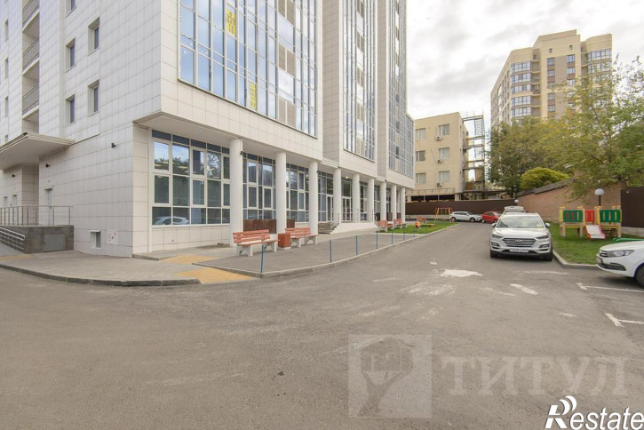 4-комн квартира Комс. пл., Стадионная