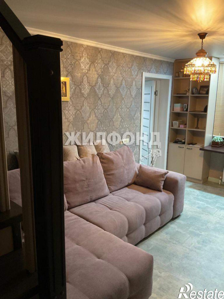 6-комн квартира Мира улица, д.1