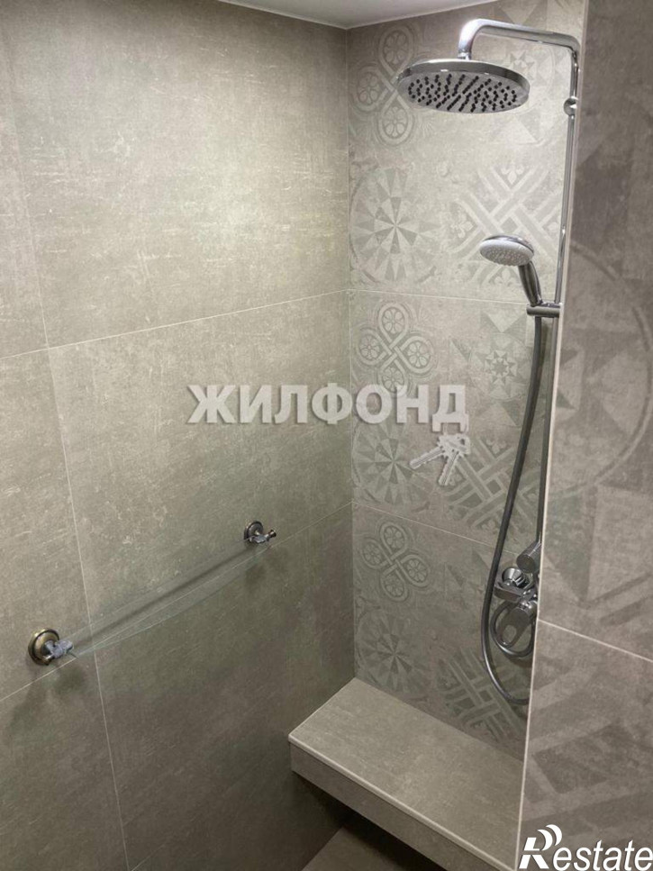 6-комн квартира Мира улица, д.1