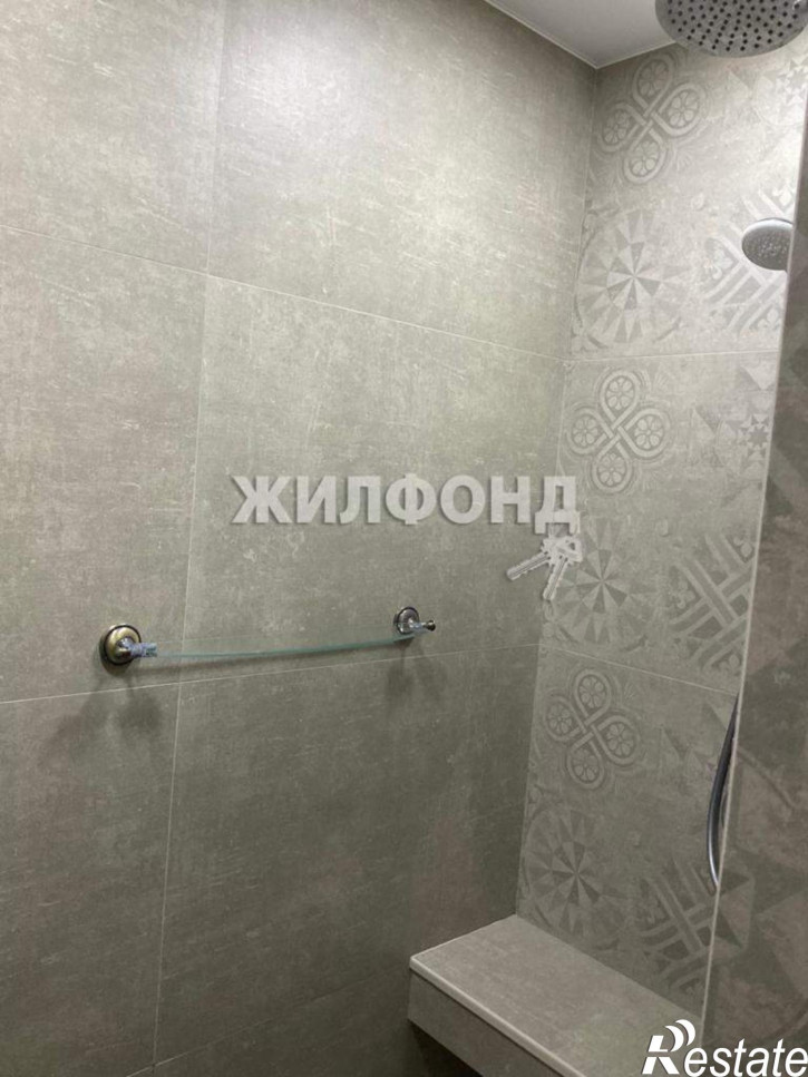 6-комн квартира Мира улица, д.1