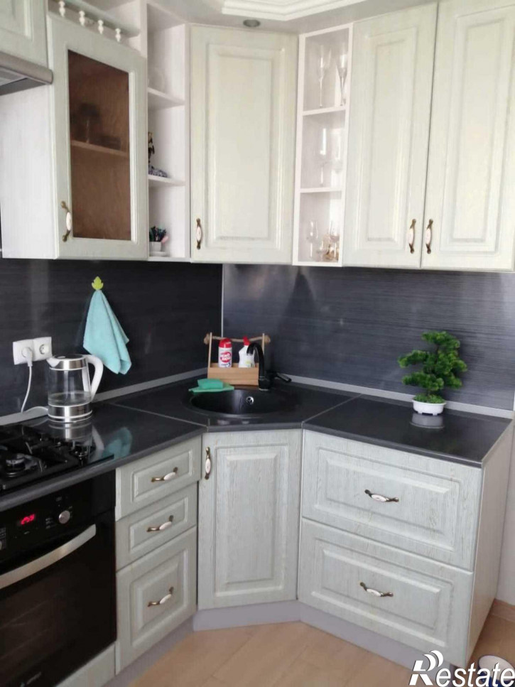 2-комн квартира 5 Августа улица, 27к2