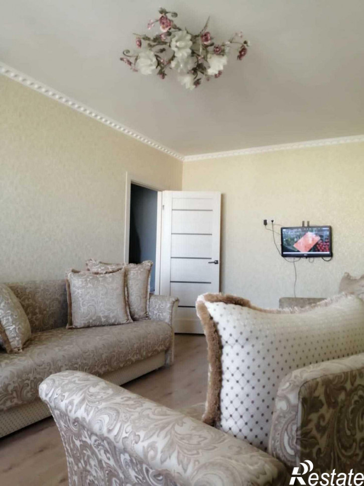 2-комн квартира 5 Августа улица, 27к2