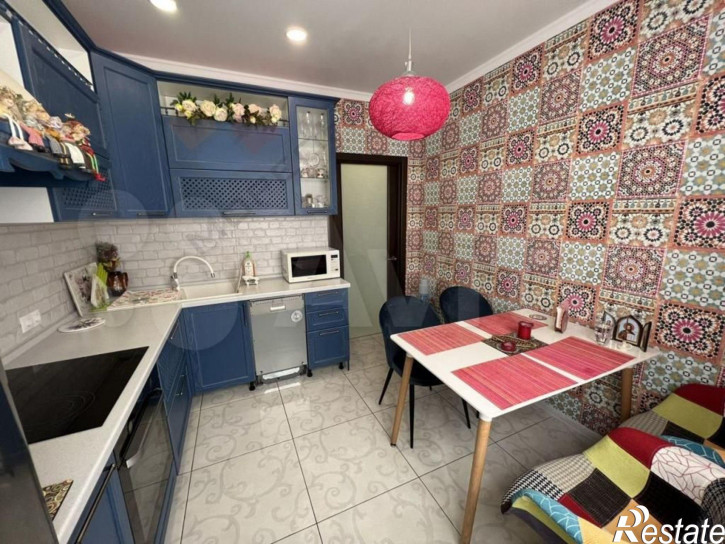 4-комн квартира Яснополянская ул, 15