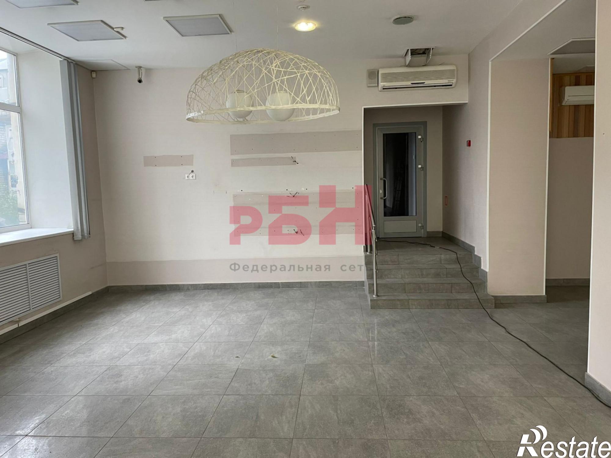Сдать торговое помещение за 7 700 рублей на Льва Толстого ул., 38