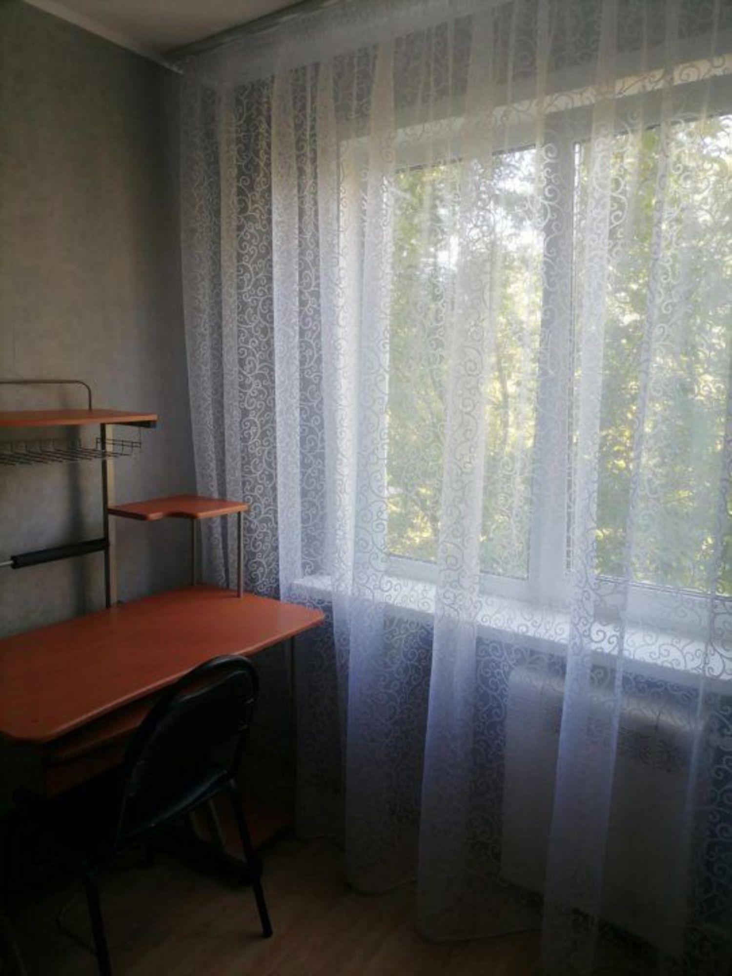 Сдать квартиру за 18 000 рублей на Растопчина ул, 27