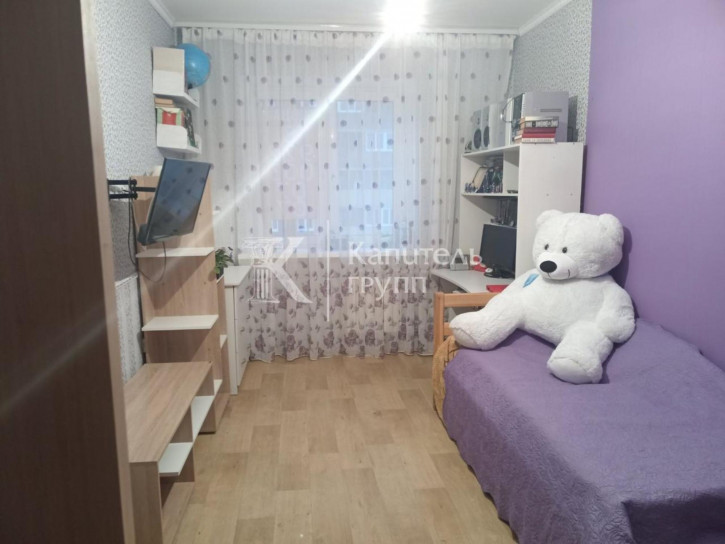 3-комн квартира ул Монтажников, 55