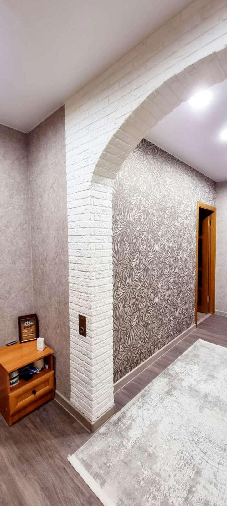 2-комн квартира Есенина улица, 24