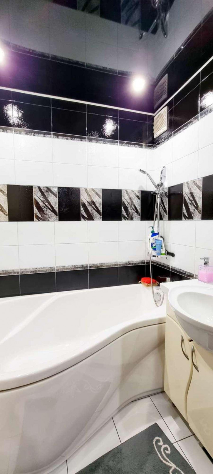 2-комн квартира Есенина улица, 24