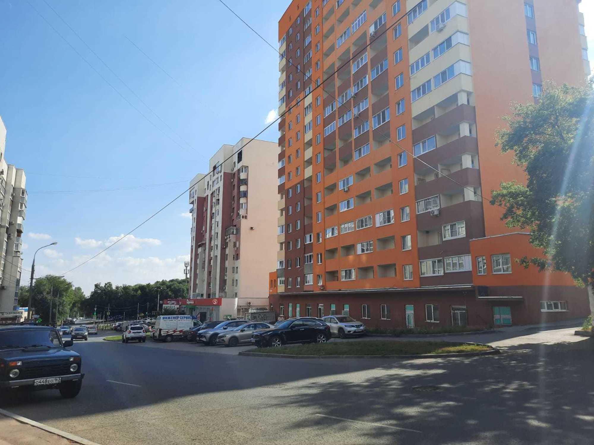 Купить торговое помещение за 12 200 000 рублей на Запорожская улица, 22