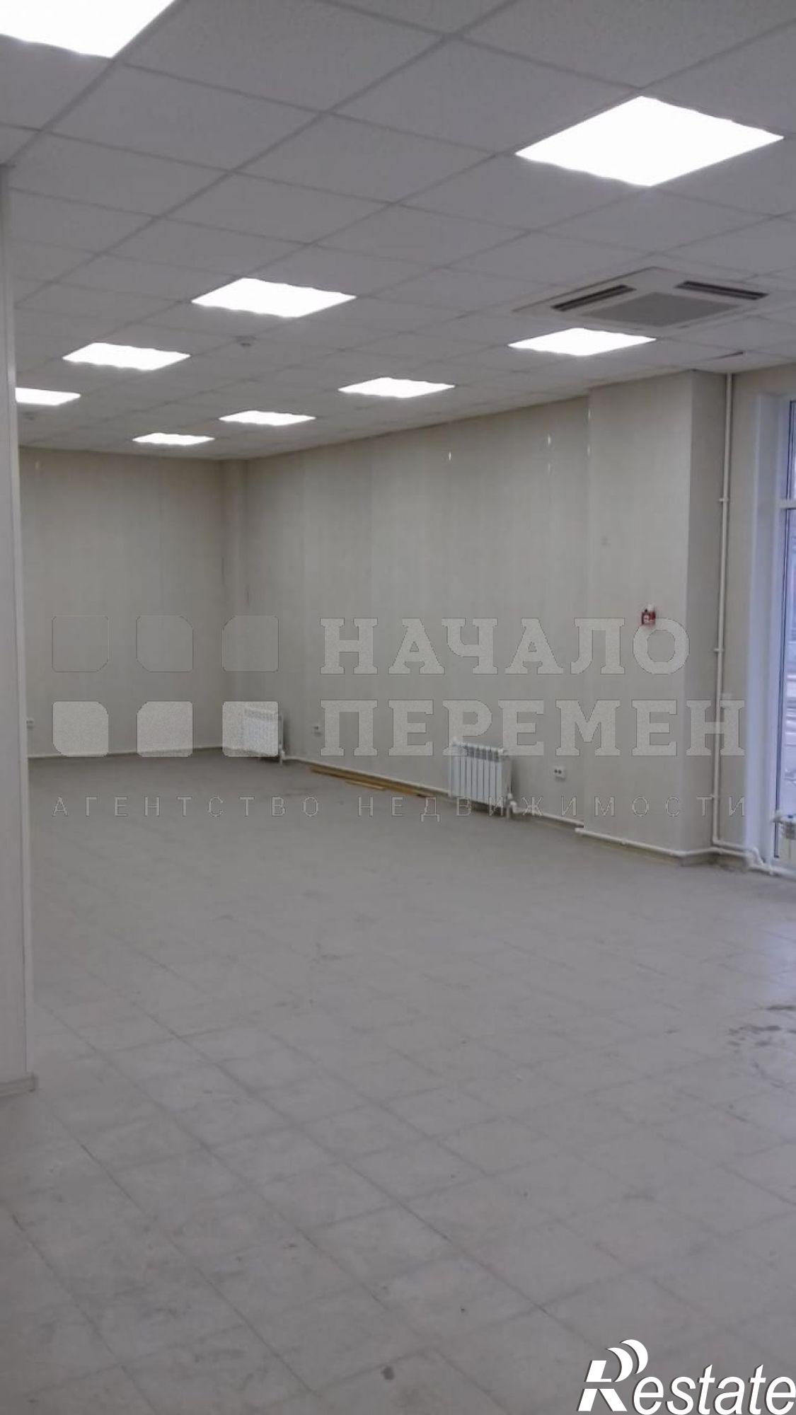 Сдать торговое помещение за 193 500 рублей на Гурьевская ул, 66
