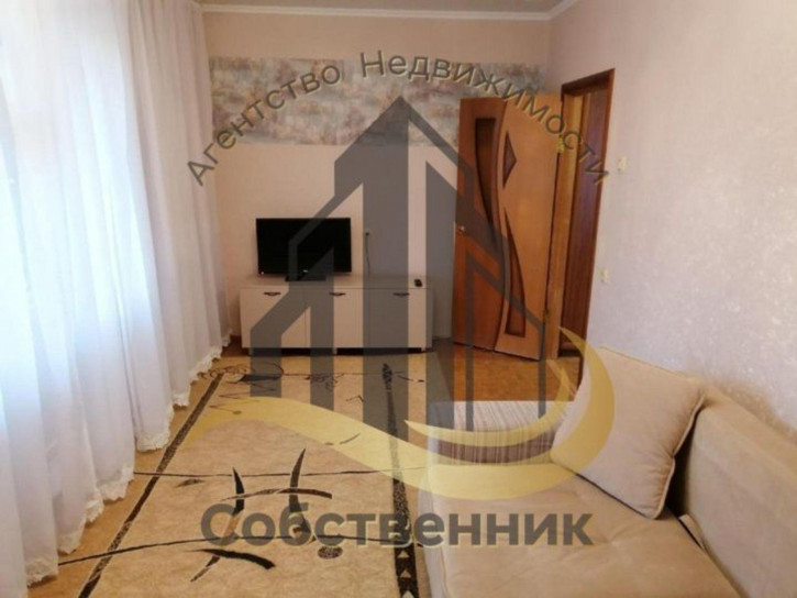 2-комн квартира Зеленый Лог мкр, 1а