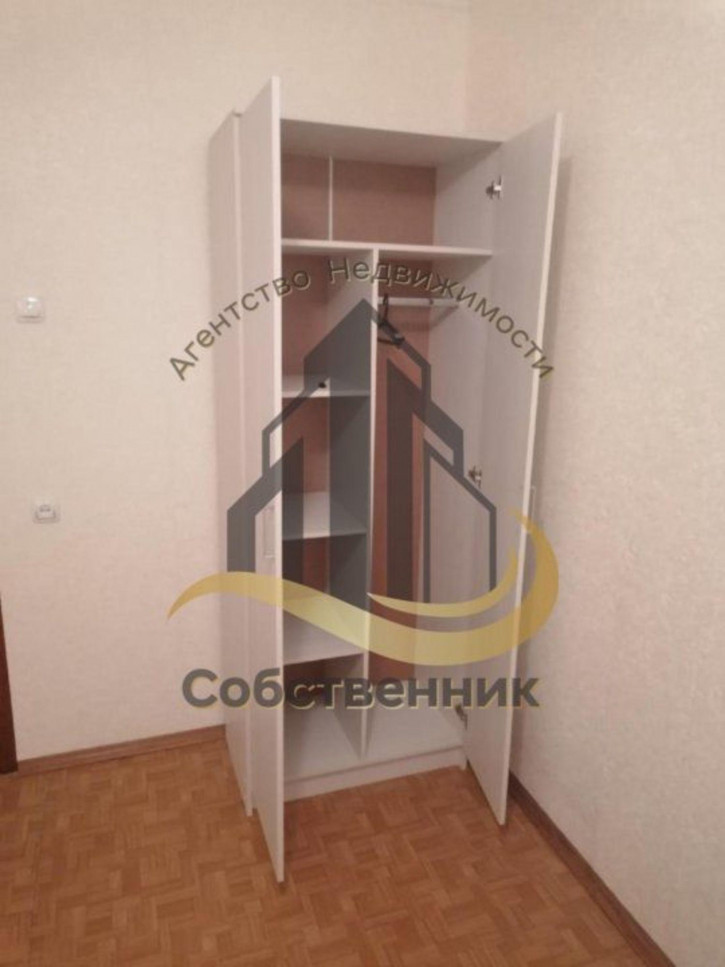 2-комн квартира Зеленый Лог мкр, 1а