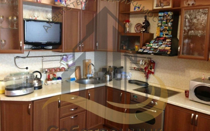 3-комн квартира Степной мкр, 3