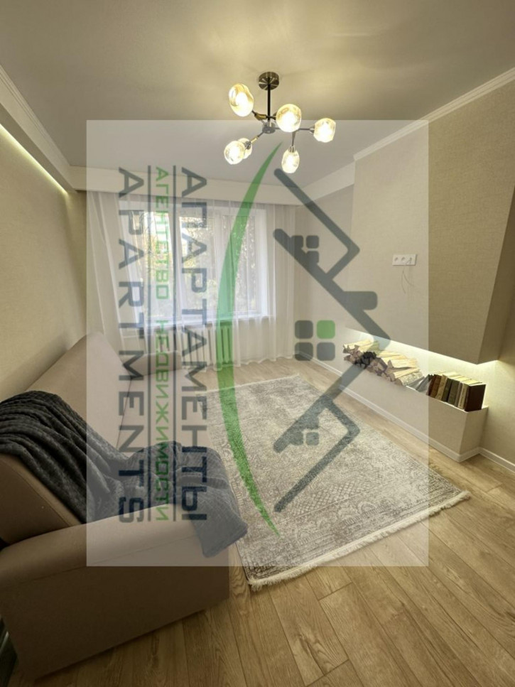 2-комн квартира Аллея Строителей ул, 8