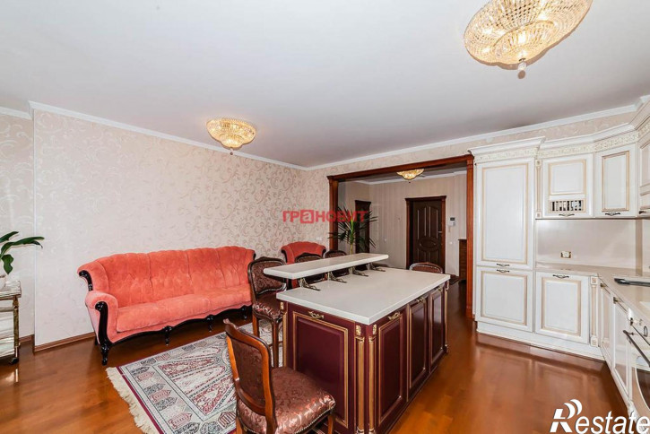 3-комн квартира Галущака, 11
