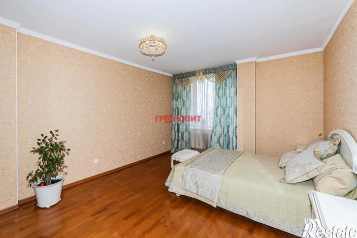 3-комн квартира Галущака, 11