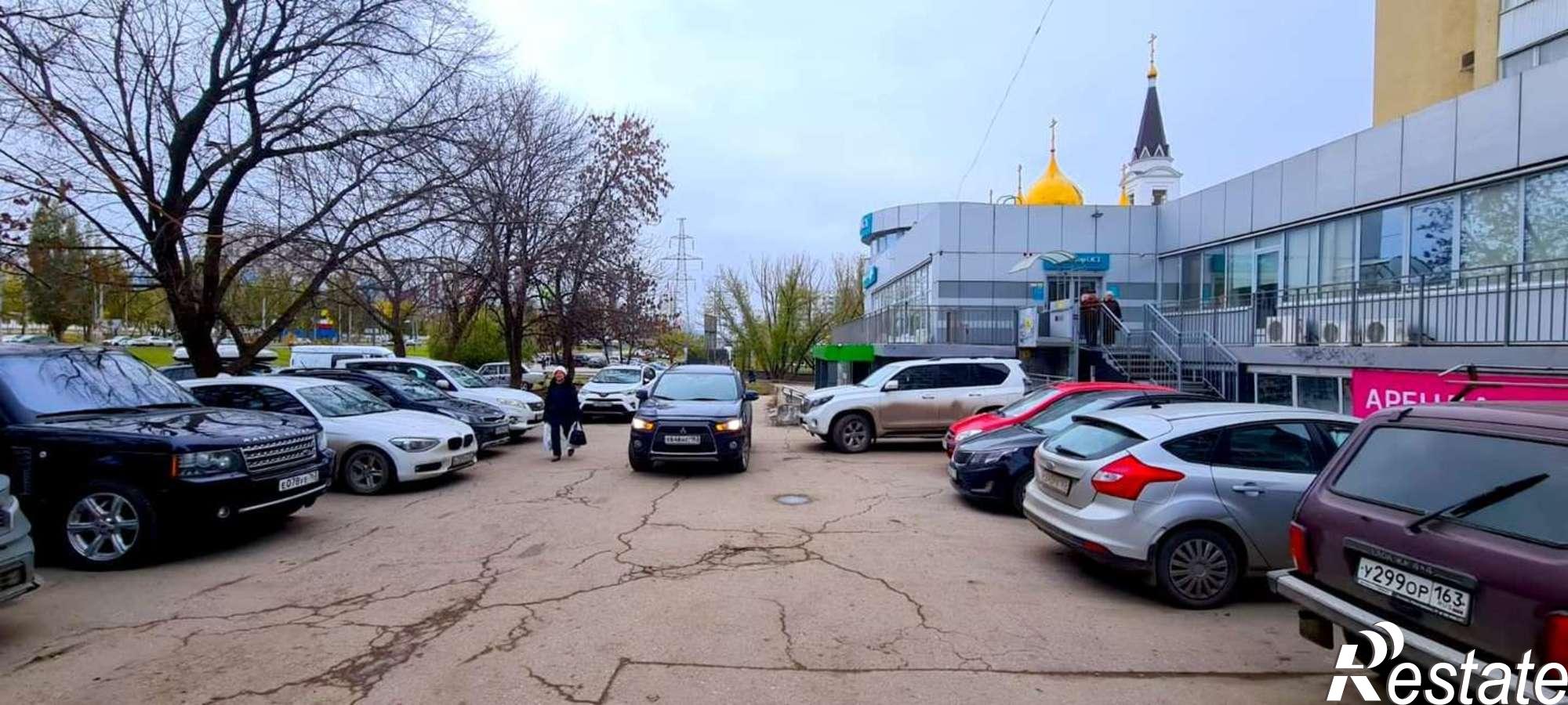 Сдать торговое помещение за 150 000 рублей на Демократическая улица, 2б