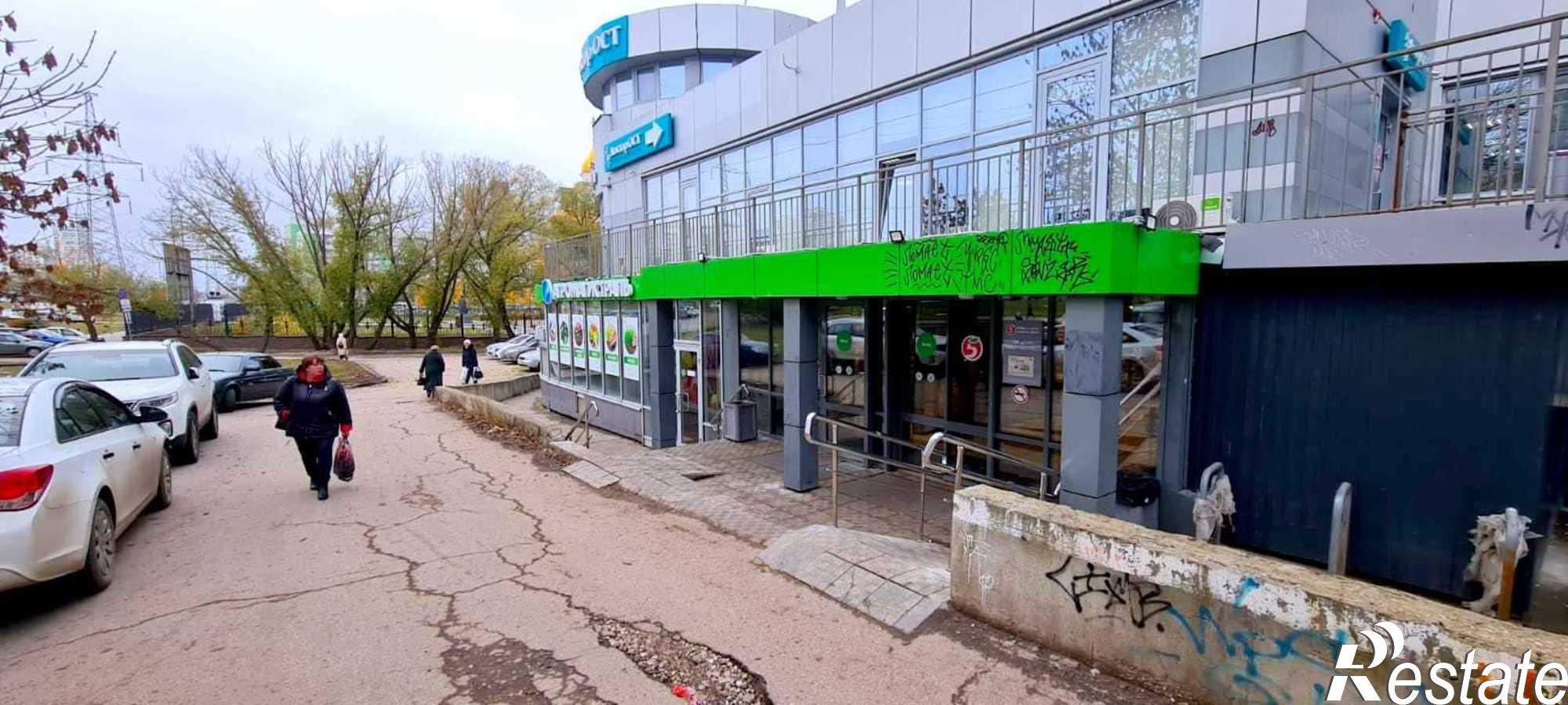 Сдать торговое помещение за 150 000 рублей на Демократическая улица, 2б