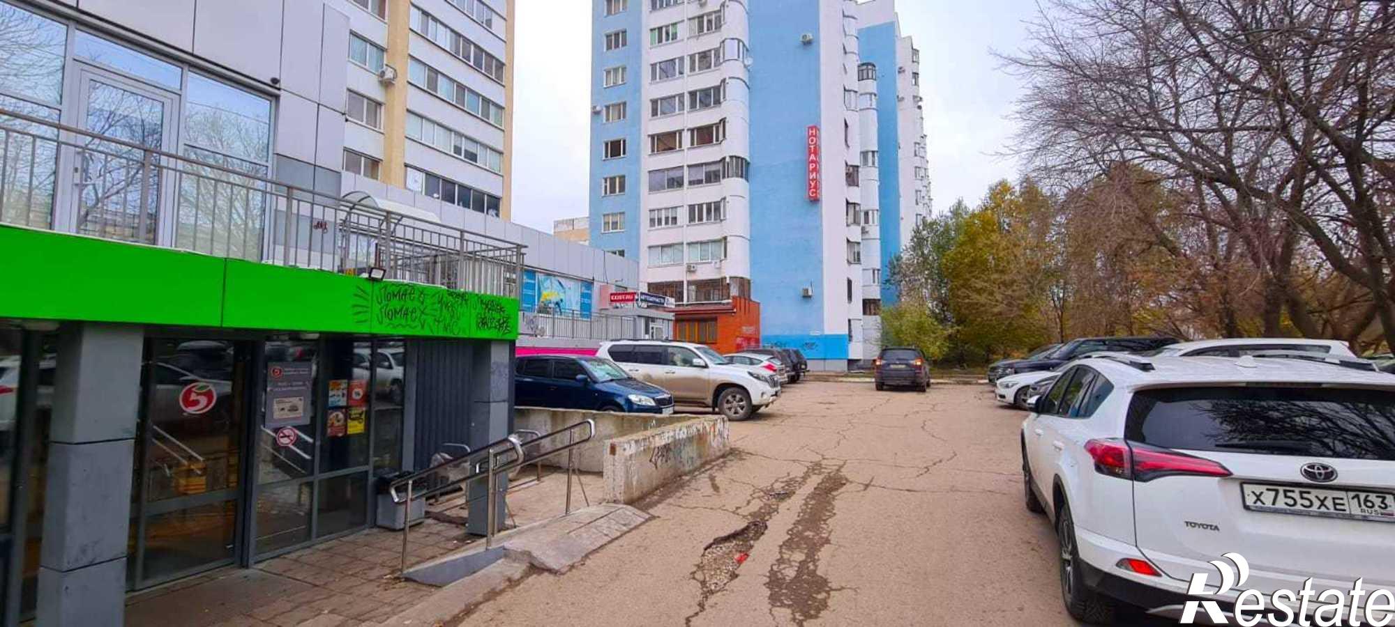 Сдать торговое помещение за 150 000 рублей на Демократическая улица, 2б