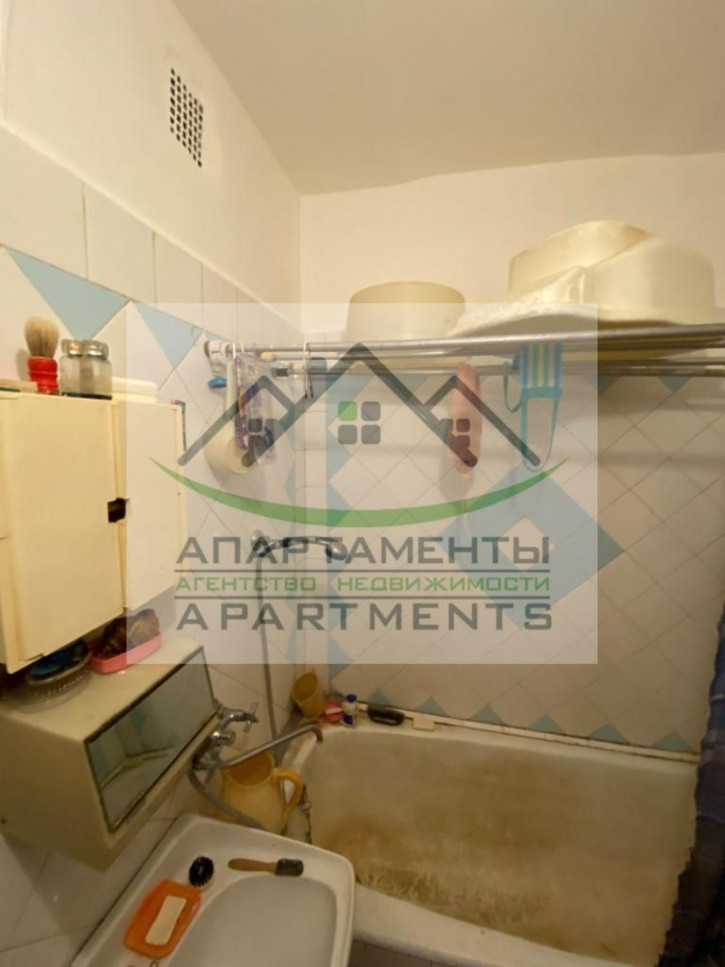 3-комн квартира Грибоедова ул, 27