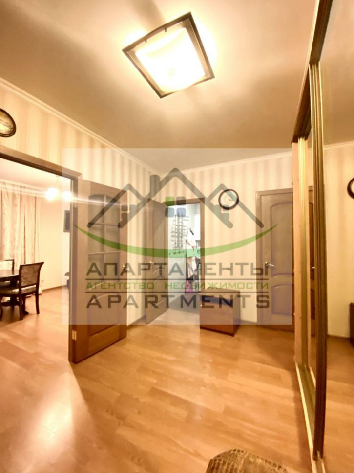 2-комн квартира Нежнова ул, 67к2