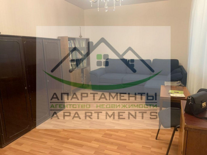 3-комн квартира Калинина ул