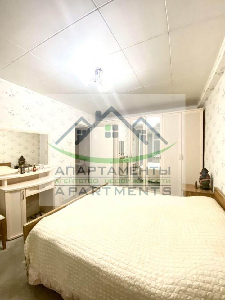 3-комн квартира Калинина пр-кт, 2к2