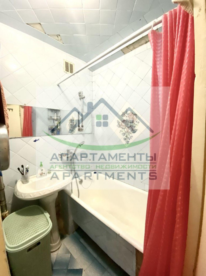 3-комн квартира Калинина пр-кт, 2к2