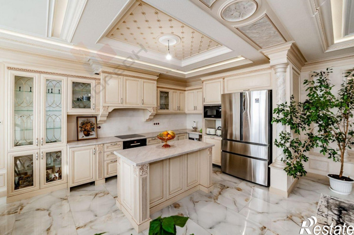 4-комн квартира Дальняя ул, 8к1