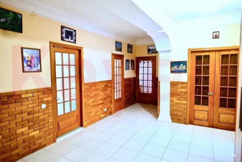Продажа 4-комн квартиры Первомайский пер.