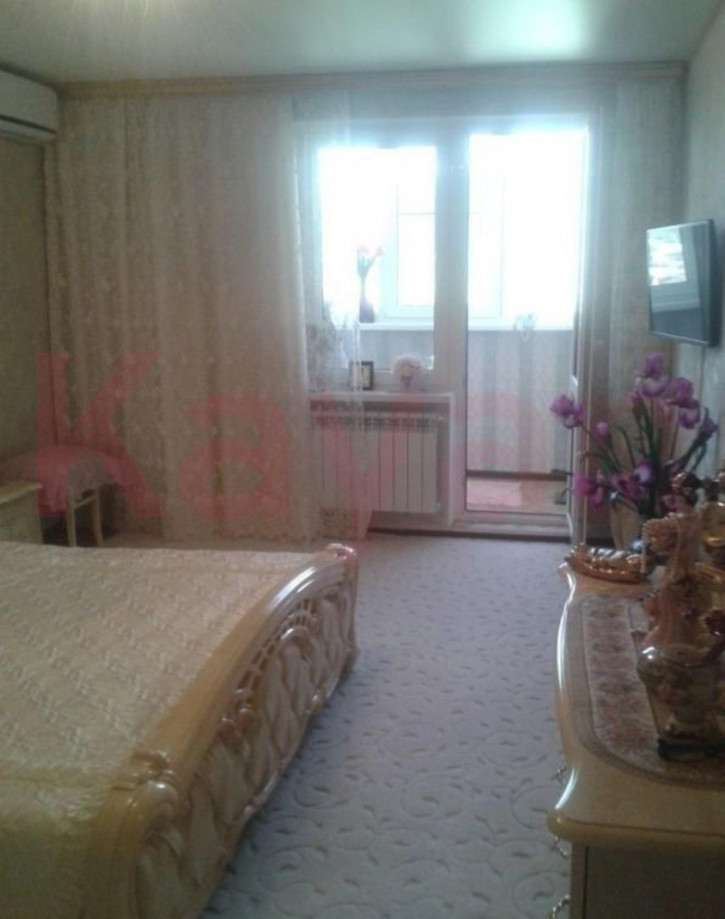 3-комн квартира Маршала Жукова ул.