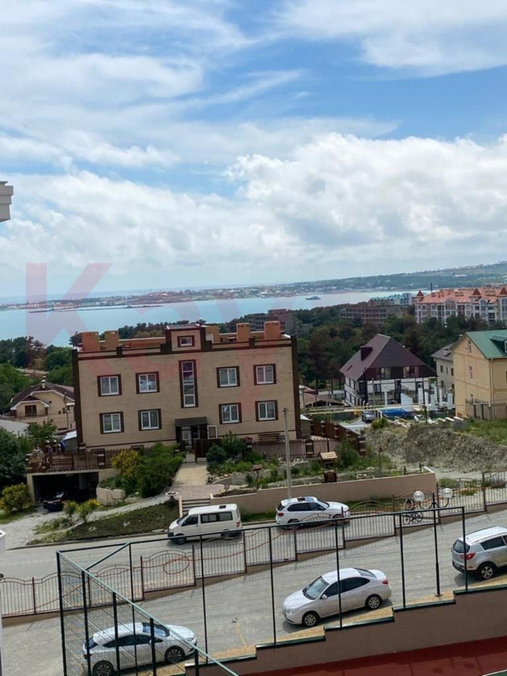 3-комн квартира Верхняя ул.
