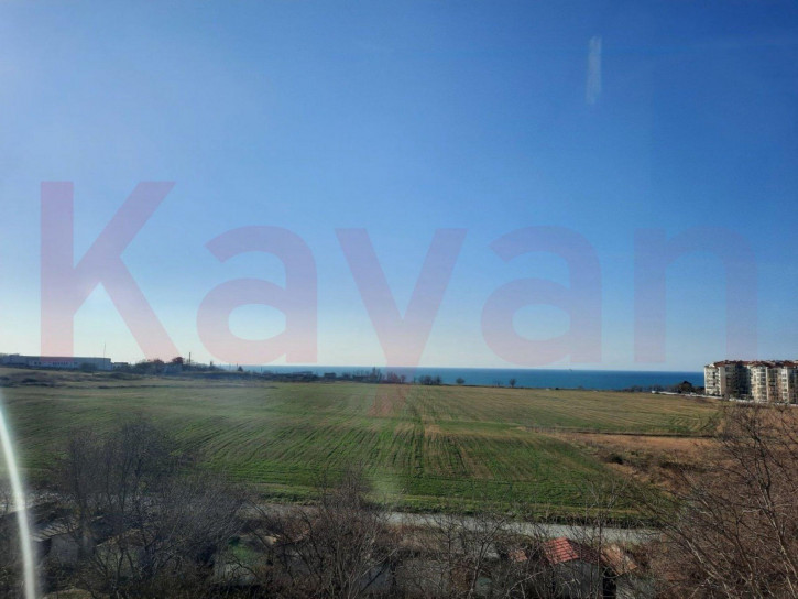 4-комн квартира Леселидзе ул.